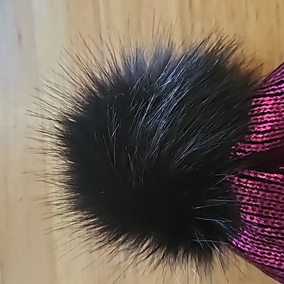 Fuchsia Pink Metallic Beanie Hat Fluffy Black Tassel Women's One Size Fits Most - Picture 5 of 5